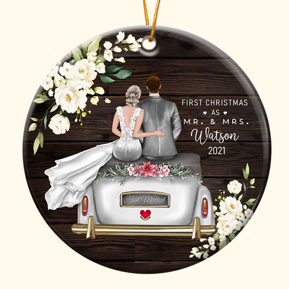 Custom Mr. & Mrs. Ornament, Christmas Gift, Anniversary Gift, Wedding Gift, Last Name, Date & Character can be changed